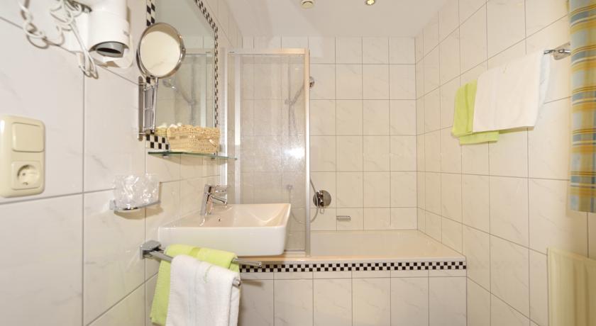 Hotel Garni Viktoria St Anton am Arlberg Værelse billede